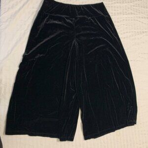 🦚 JR NITES BY CALIENDO WOMENS CAPRIS PANTS SIZE 12 WIDE LEG  🦚